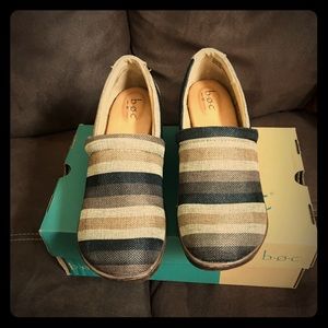 Tan Striped BOC Women’s 11 M Clogs